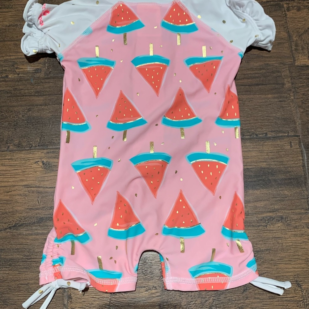 0-6mos Snapper Rock Rashguard - Picture 3 of 4